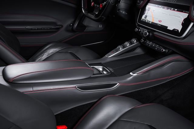 Used 2019 Ferrari GTC4Lusso AWD/4WD image 57