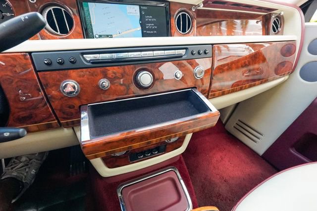 Used 2013 Rolls-Royce Phantom Sedan image 70