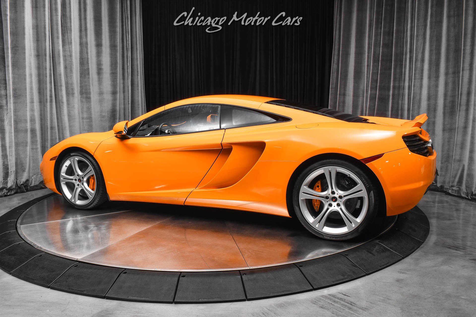 Used 2012 McLaren MP4-12C Coupe RWD image 3