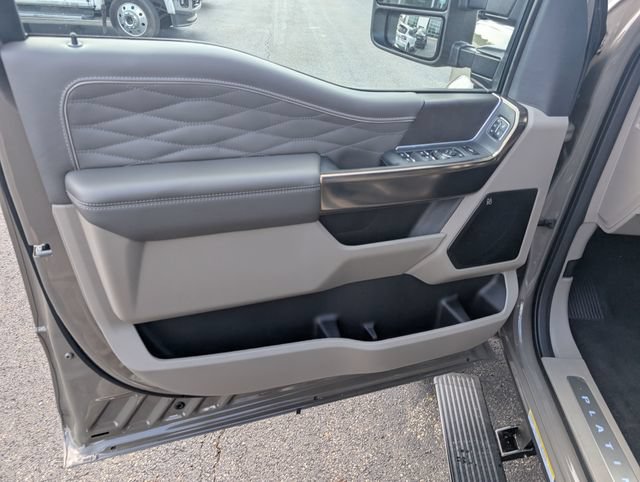 New 2026 Ford F450 Platinum w/ Platinum Plus Package AWD/4WD image 14