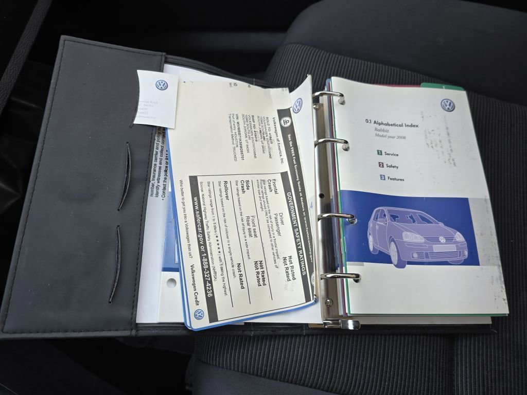 Used 2008 Volkswagen Rabbit S image 32