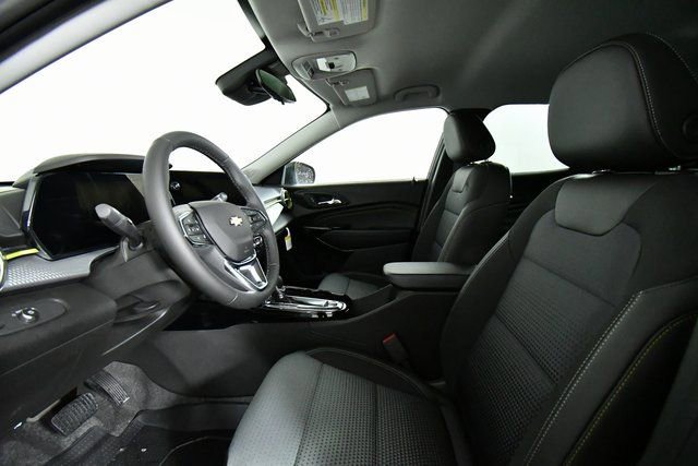New 2026 Chevrolet Trax LT w/ Driver Confidence Package image 5