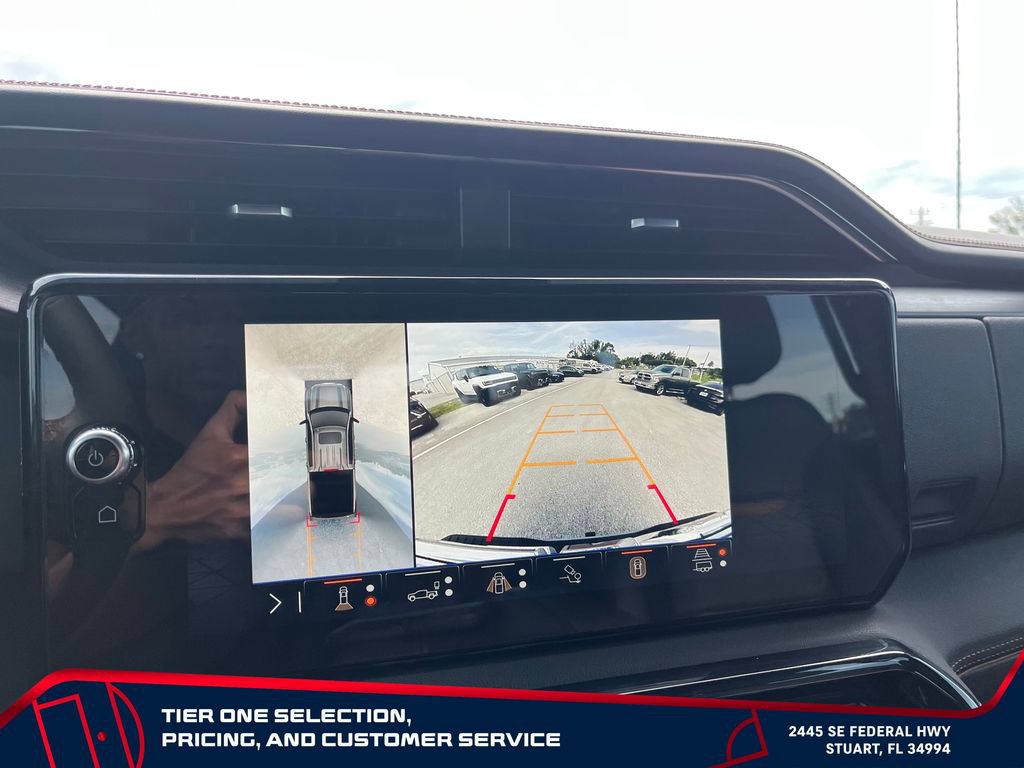 Used 2024 GMC Sierra 1500 AT4 w/ Technology Package AWD/4WD image 32
