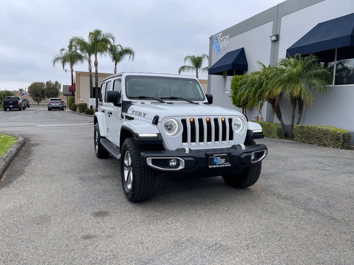 Used 2019 Jeep Wrangler Unlimited Sahara AWD/4WD image 3