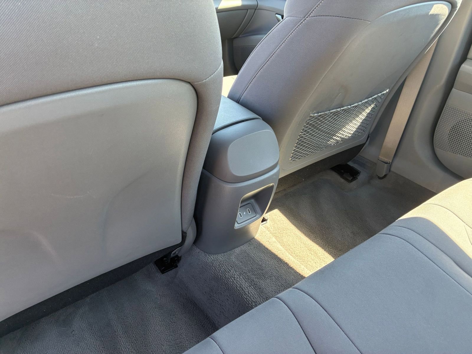 Used 2025 Hyundai Elantra SEL FWD image 24