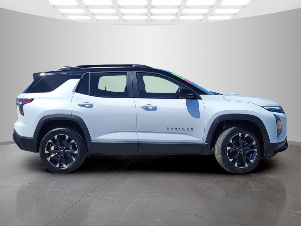 New 2026 Chevrolet Equinox RS w/ Convenience Package III image 3