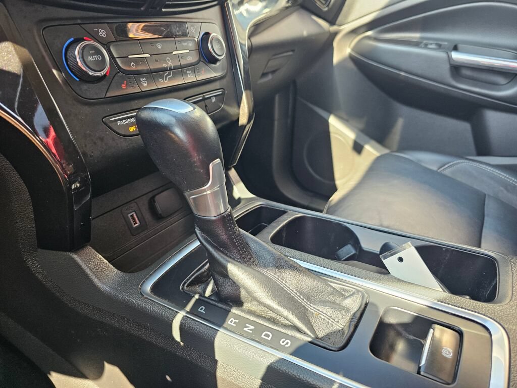 Used 2017 Ford Escape Titanium w/ Canadian Touring Package AWD/4WD image 40