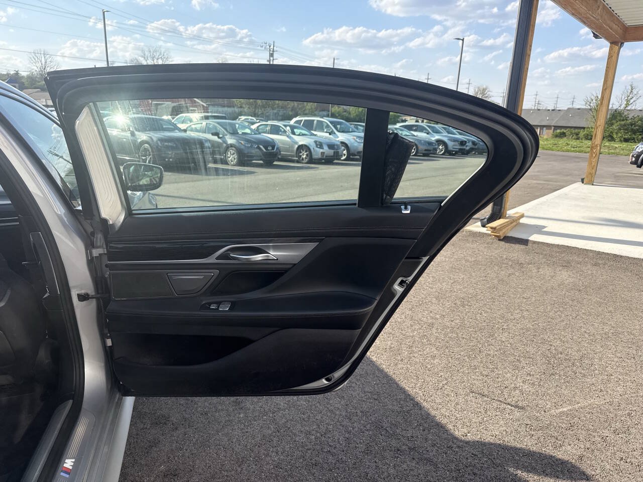 Used 2017 BMW 750i xDrive AWD/4WD image 17