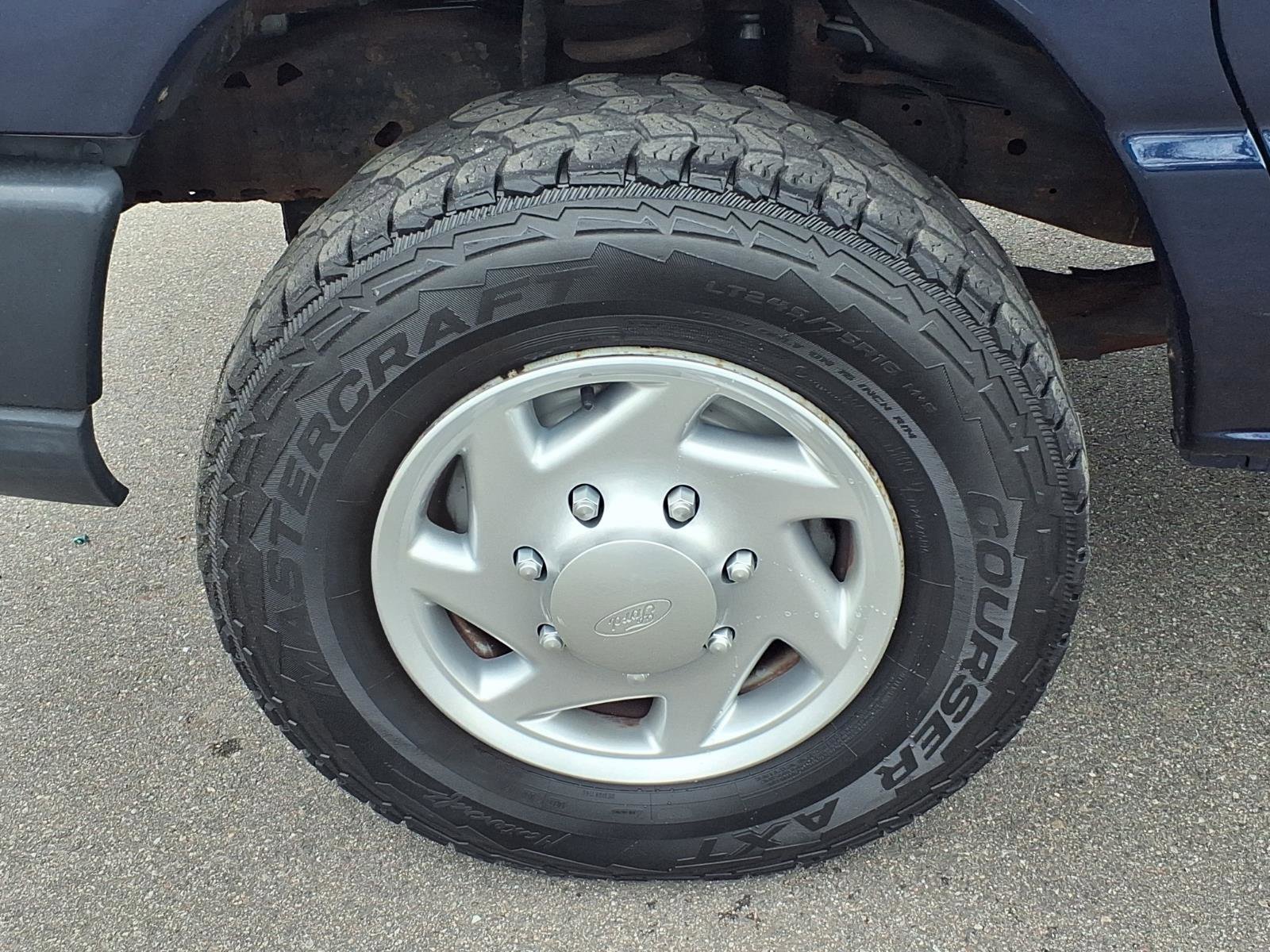 Used 2011 Ford E-250 and Econoline 250 Extended w/ PWR Group image 26