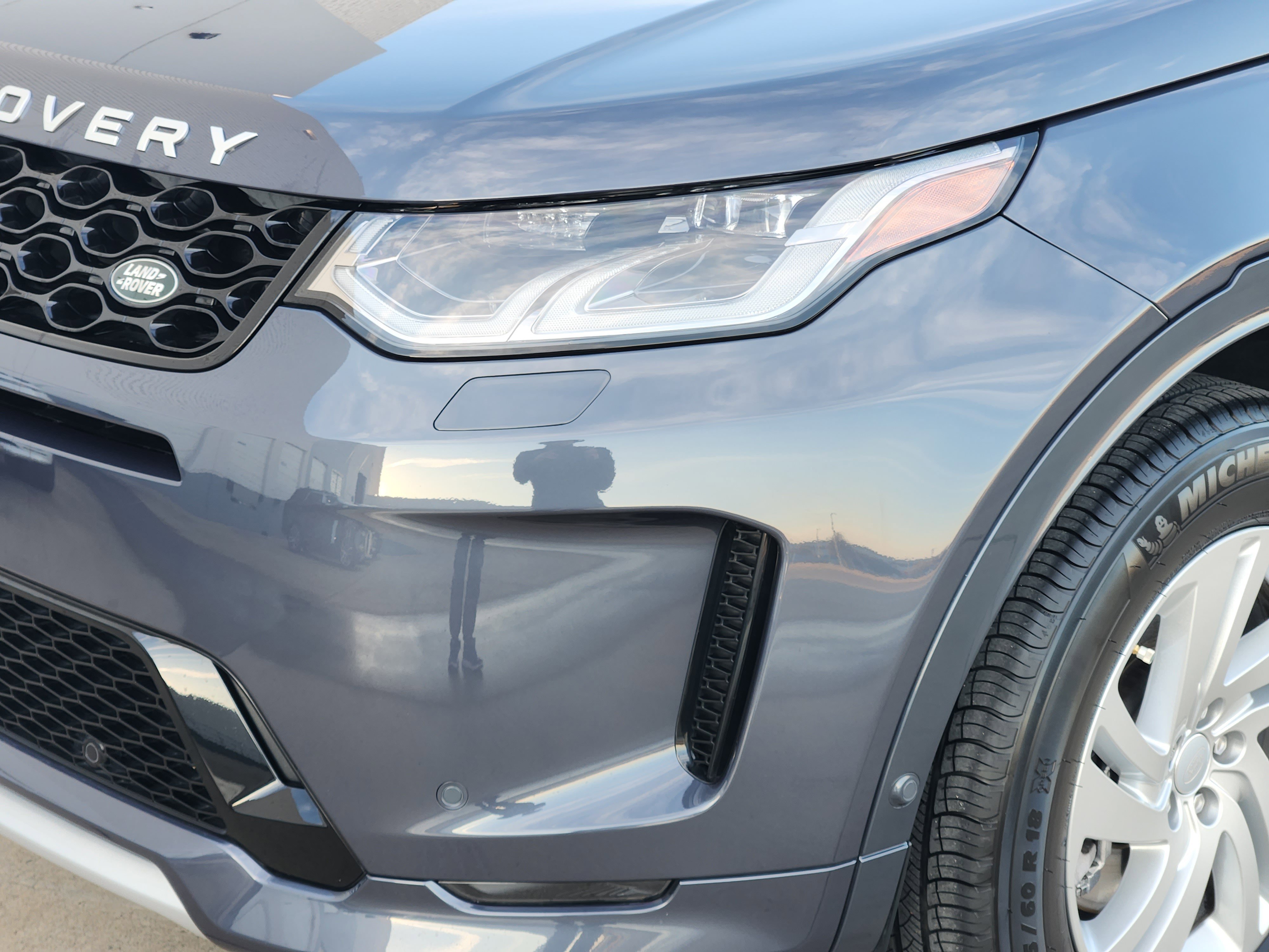 Certified 2024 Land Rover Discovery Sport S image 9