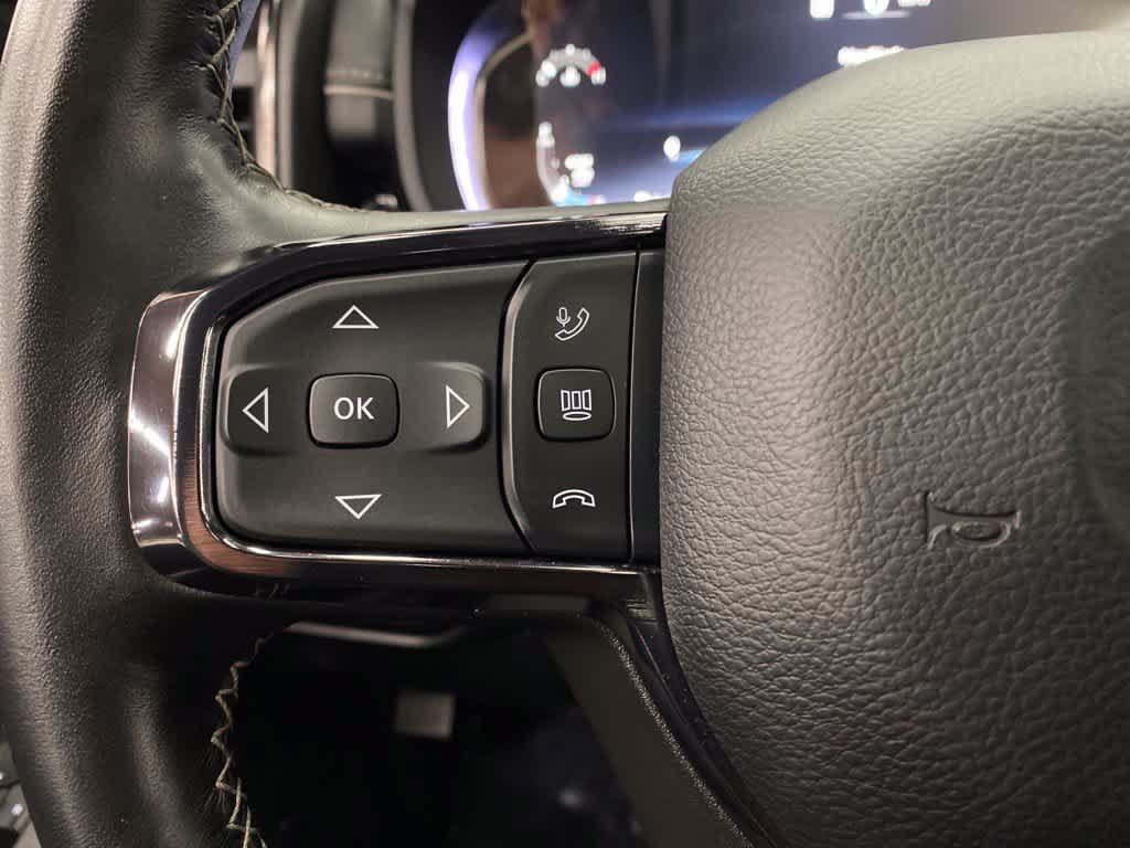 Used 2025 RAM 3500 Limited AWD/4WD image 20