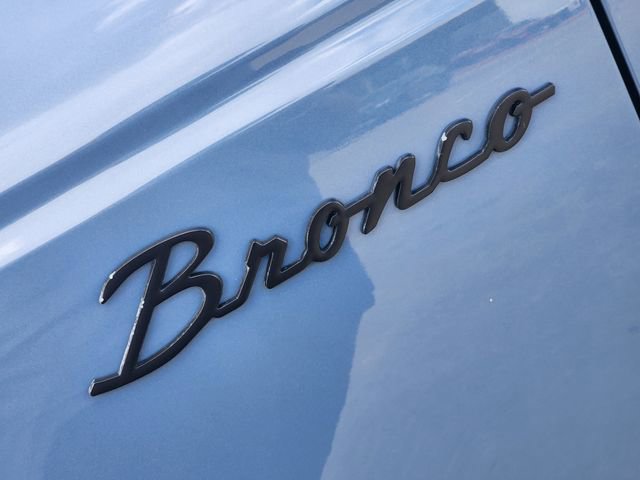 Used 2023 Ford Bronco Outer Banks AWD/4WD image 12