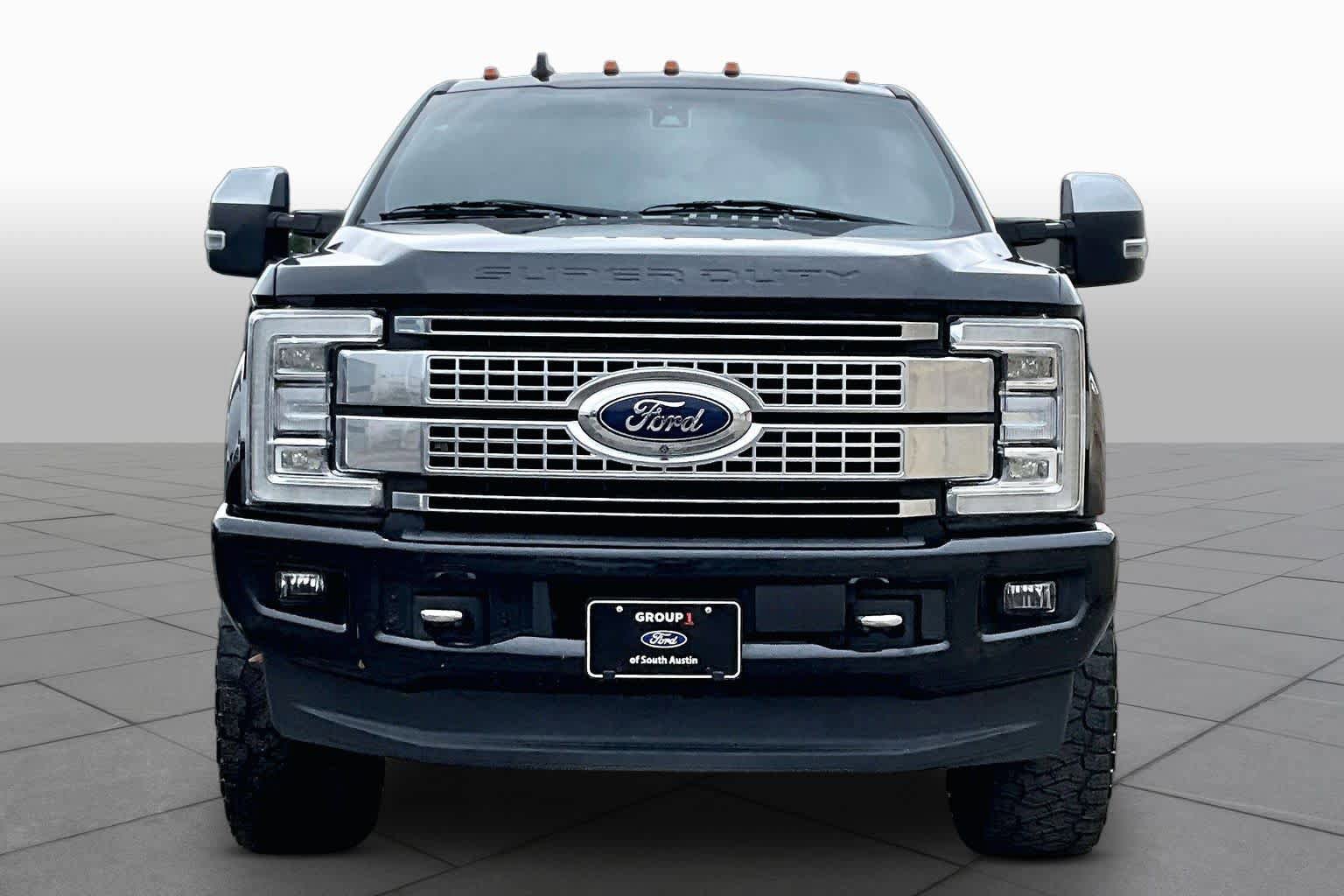 Used 2019 Ford F350 Platinum w/ Platinum Ultimate Package AWD/4WD image 4