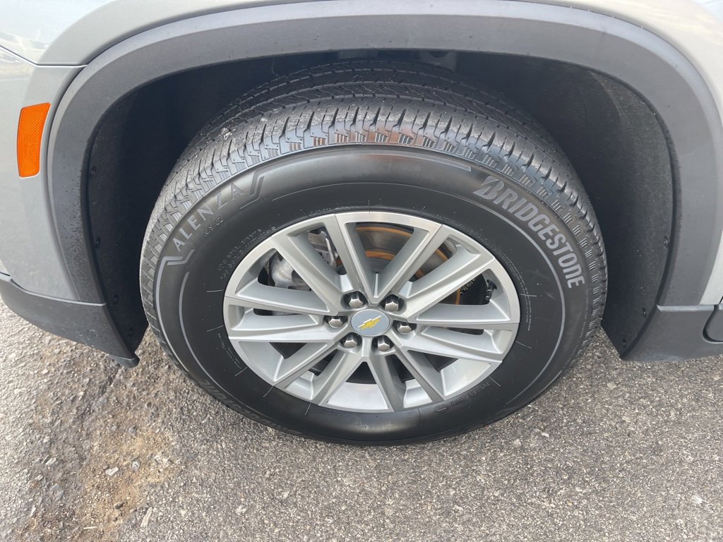 Certified 2023 Chevrolet Traverse LT image 9