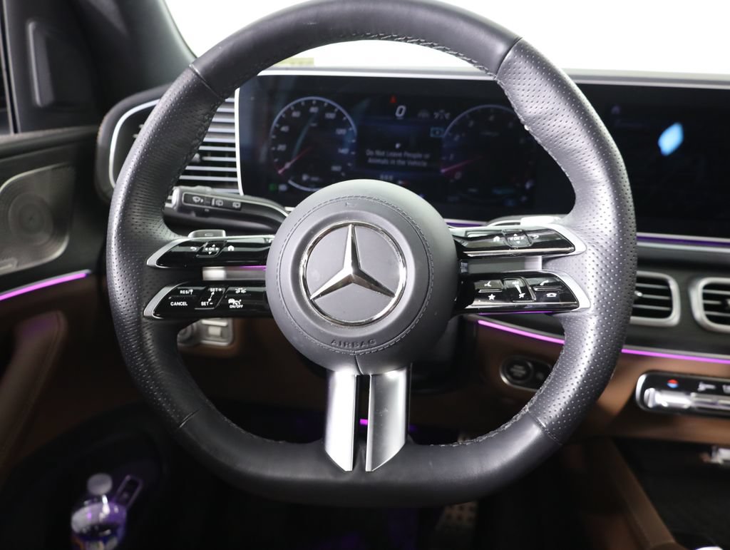 Used 2025 Mercedes-Benz GLS 450 4MATIC image 41