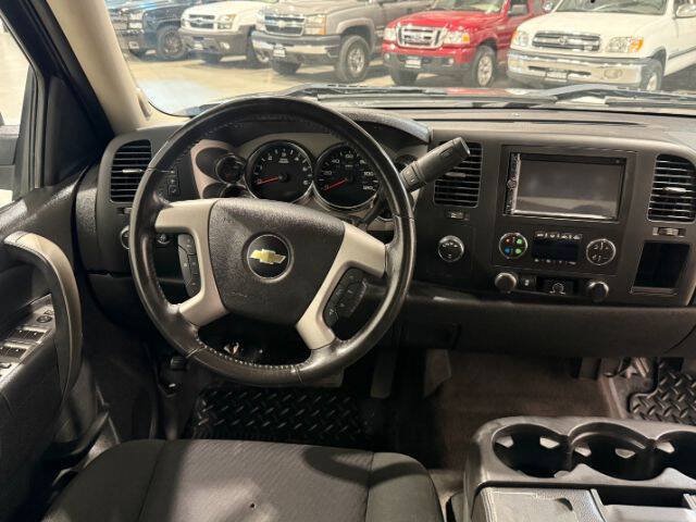 Used 2013 Chevrolet Silverado 1500 LT w/ All-Star Edition AWD/4WD image 18