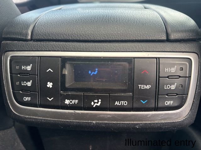 Used 2018 Toyota Highlander Limited image 26