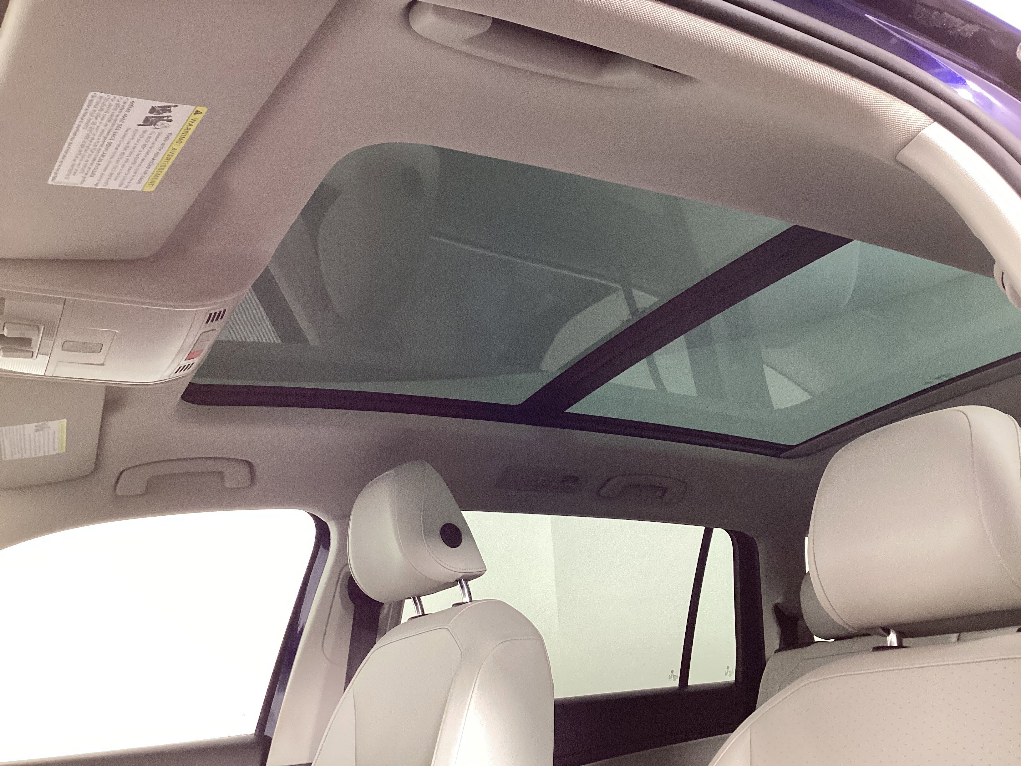 Used 2021 Volkswagen Tiguan SEL image 31