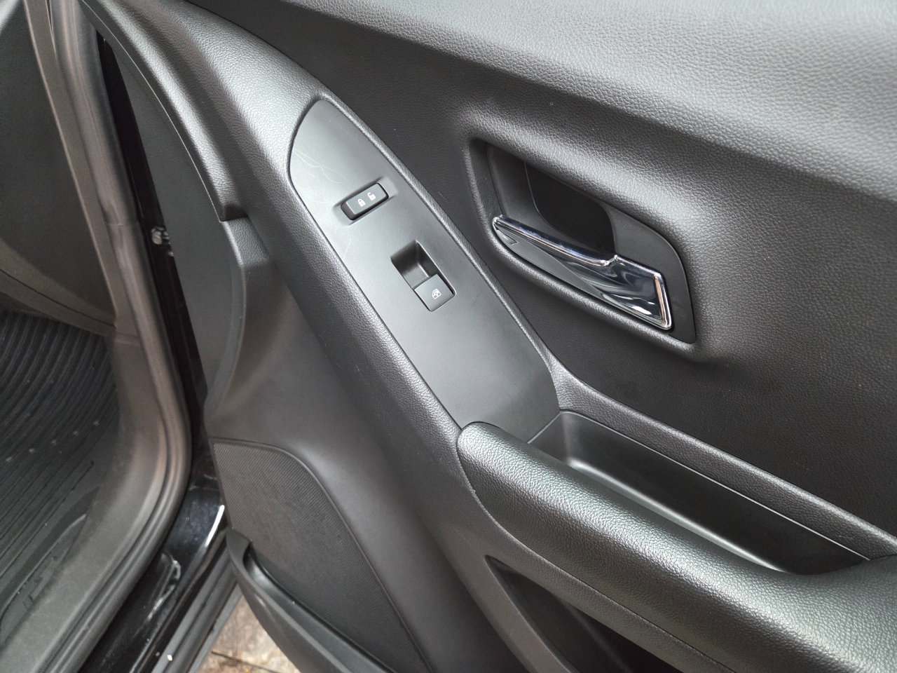 Used 2021 Chevrolet Trax LT w/ Premium Seat Package image 20