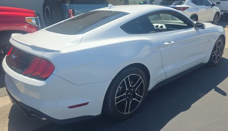 Used 2022 Ford Mustang GT Premium w/ Equipment Group 401A RWD image 2