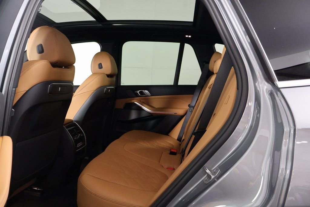 New 2026 BMW X5 xDrive50e w/ Premium Package image 6