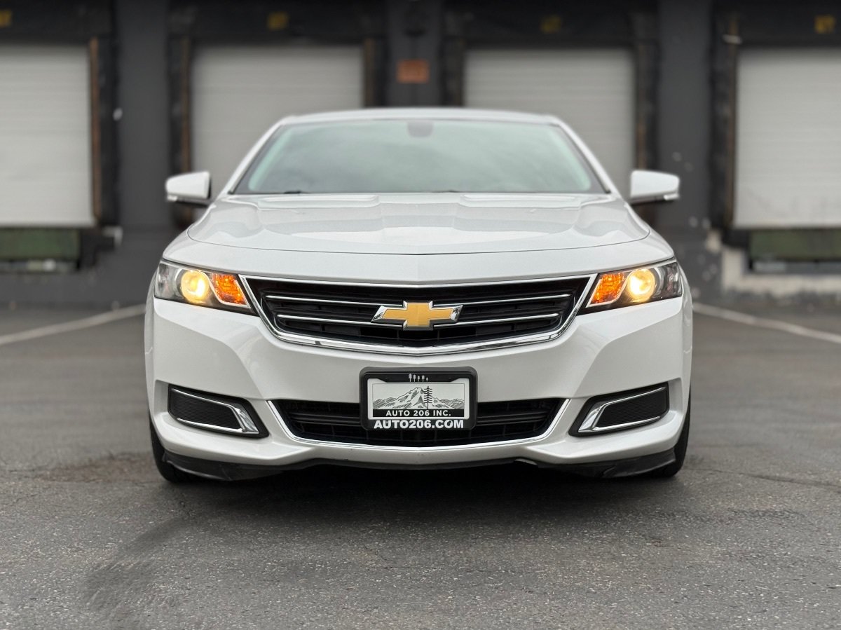 Used 2016 Chevrolet Impala LT FWD image 9
