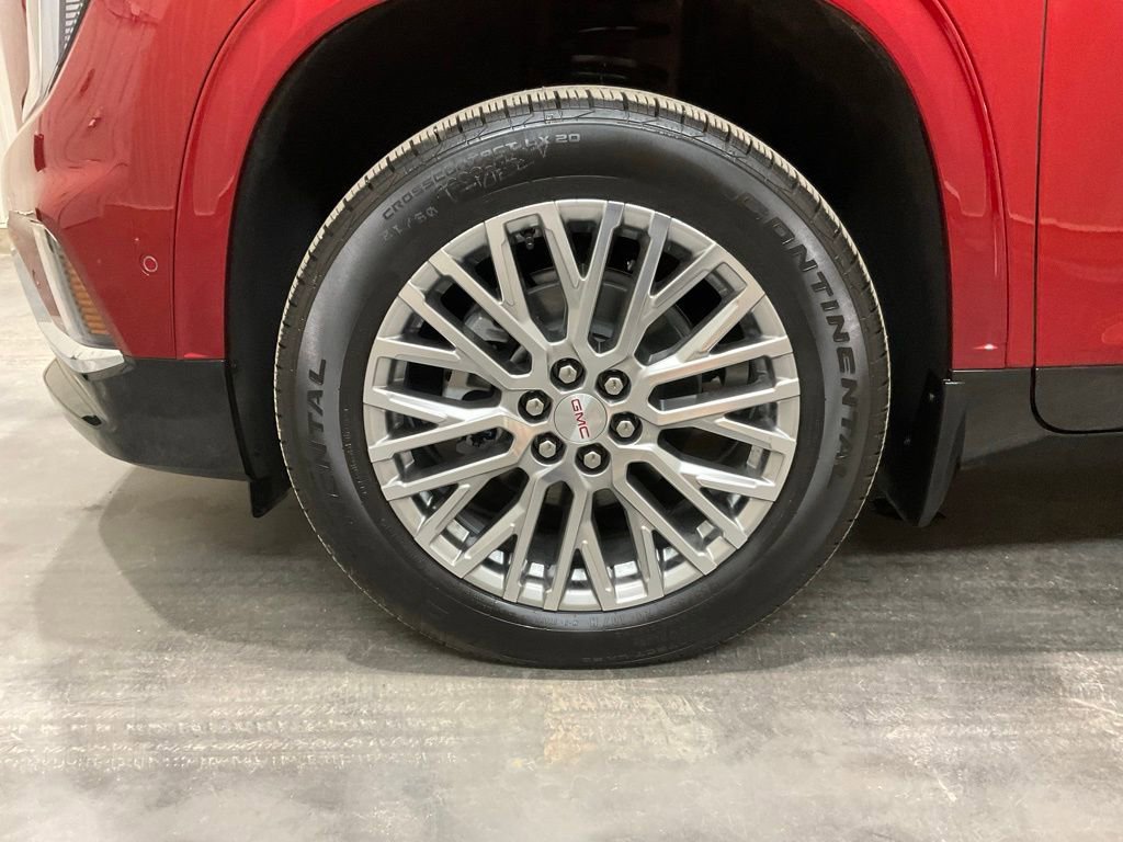 Used 2025 GMC Acadia Denali w/ Super Cruise Package image 6