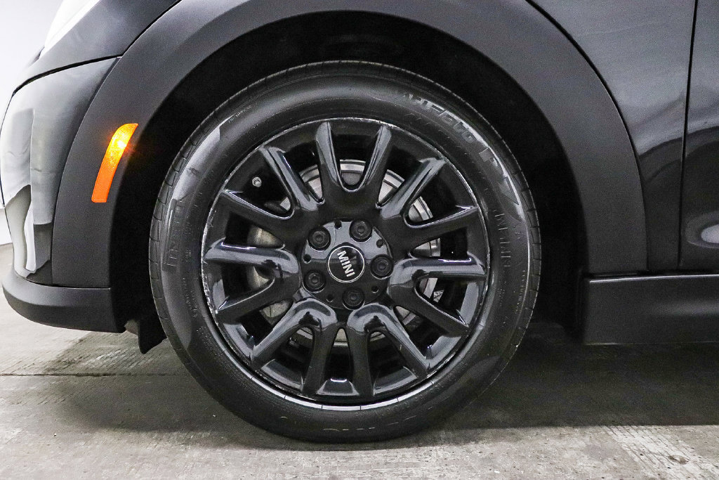 Used 2023 MINI Cooper 2-Door Hardtop FWD image 15