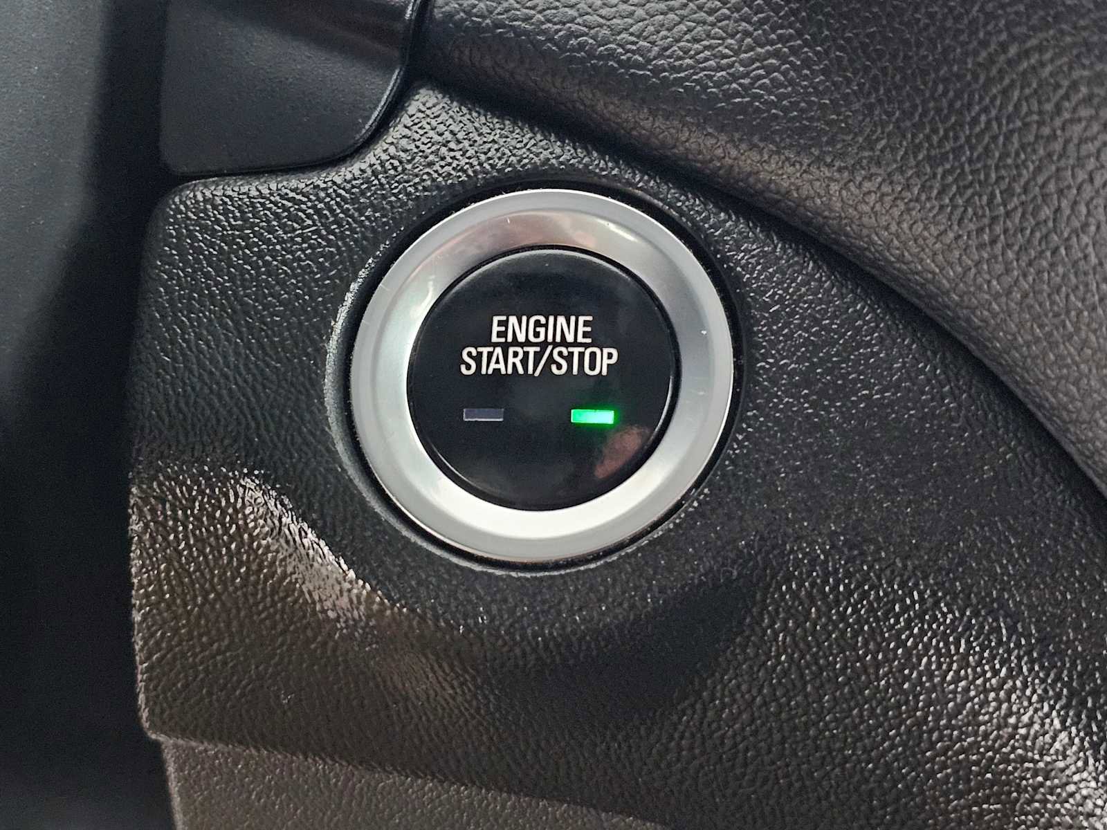 Used 2021 Chevrolet Equinox LT image 29