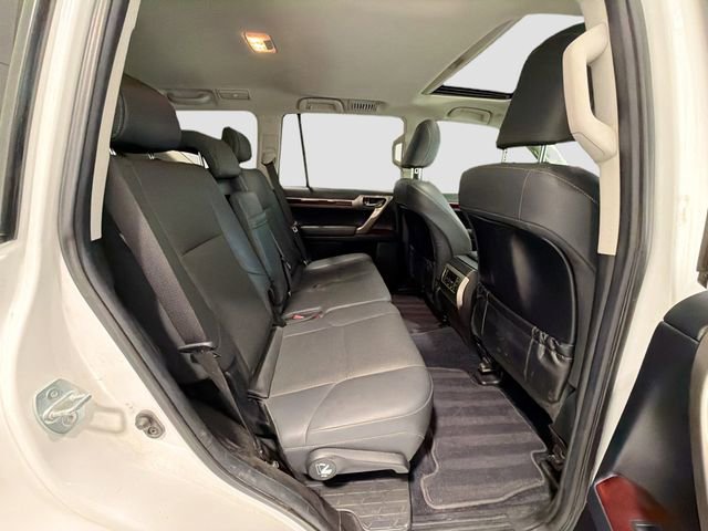 Used 2019 Lexus GX 460 image 22