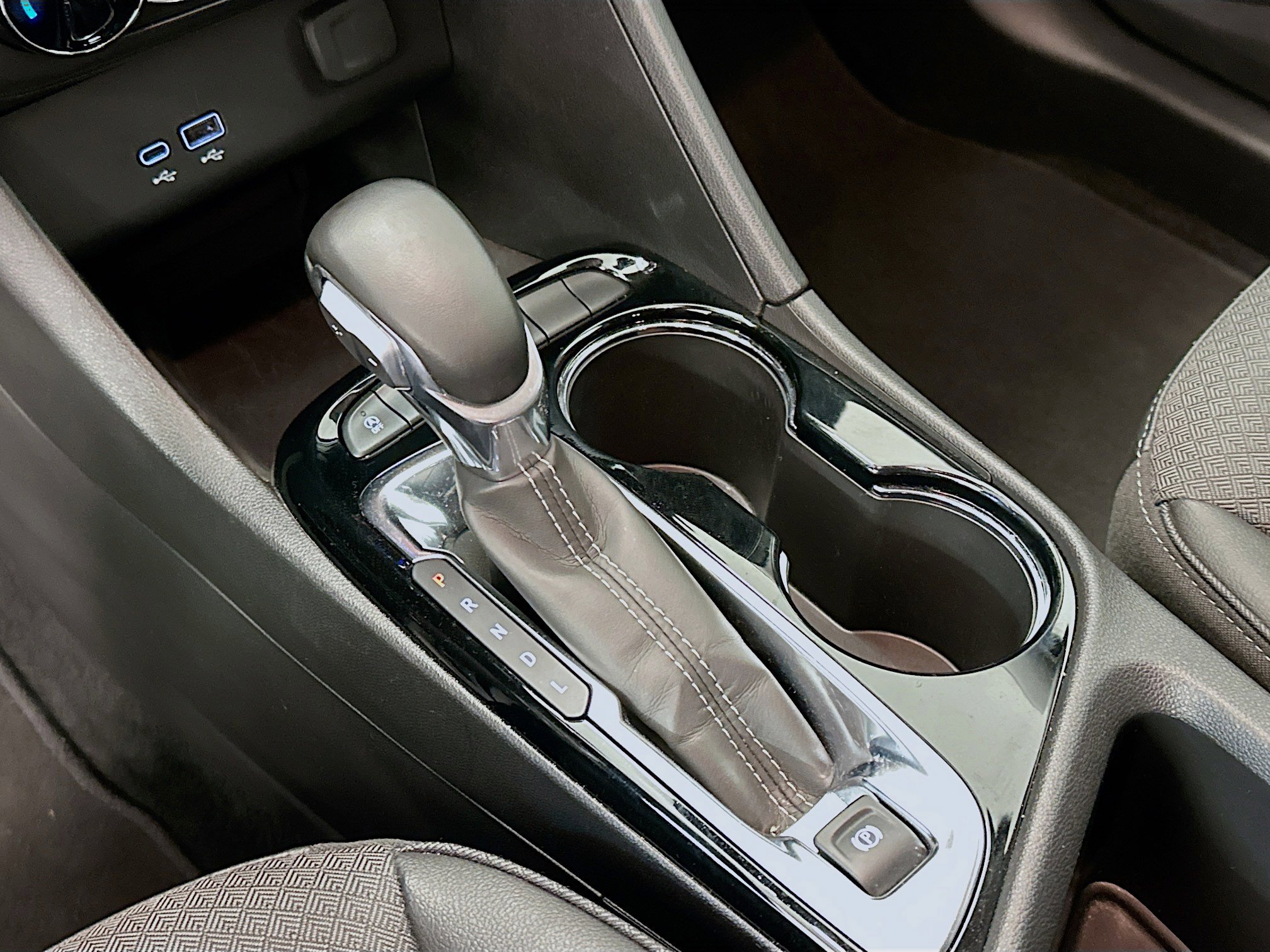 Used 2025 Buick Encore GX Preferred image 25