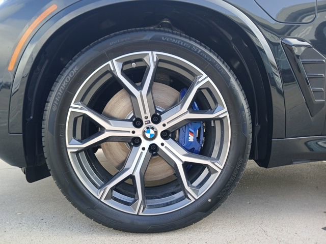 New 2026 BMW X5 xDrive50e image 5