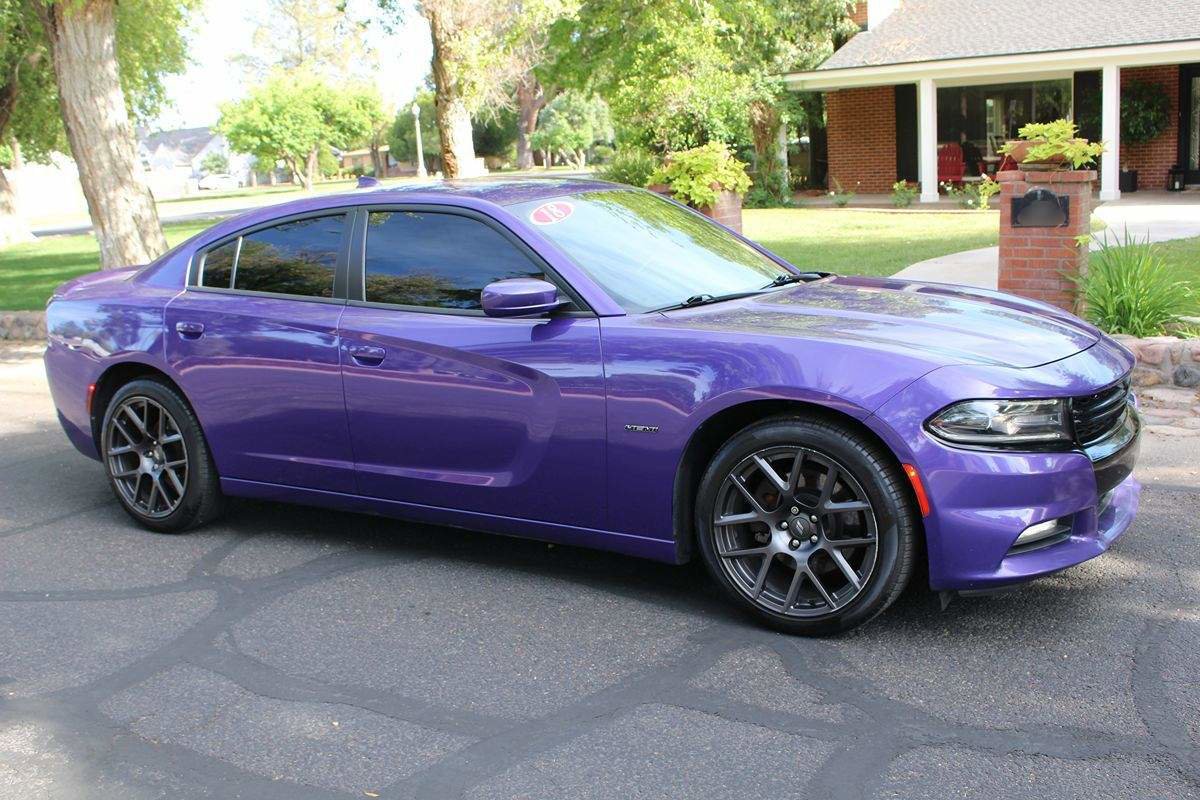 Used 2018 Dodge Charger R/T w/ Plus Group RWD image 36