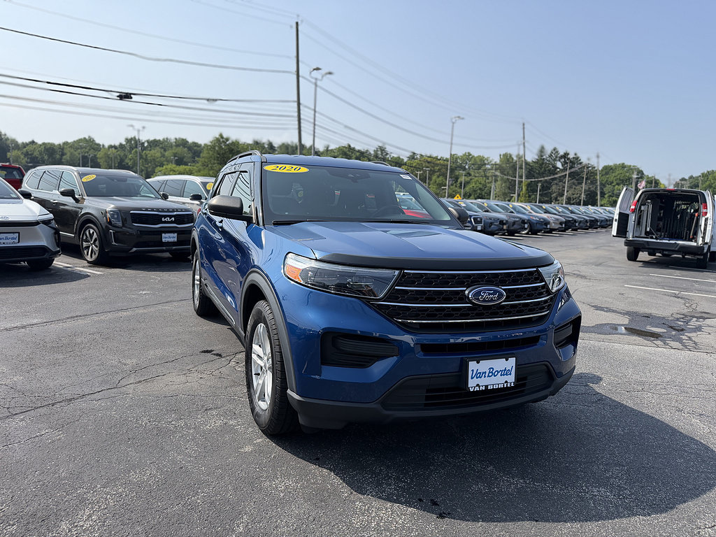 Used 2020 Ford Explorer XLT w/ Comfort Package AWD/4WD image 9