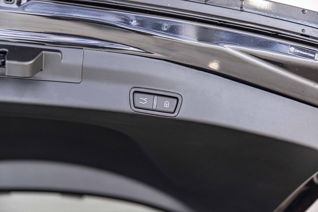 New 2025 Alfa Romeo Stelvio Sprint image 18