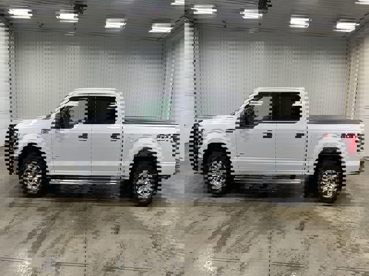 Used 2015 Ford F150 XLT image 6