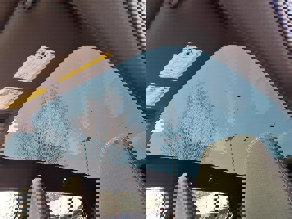 New 2026 Volvo XC90 T8 Plus w/ Protection Package Premier image 18