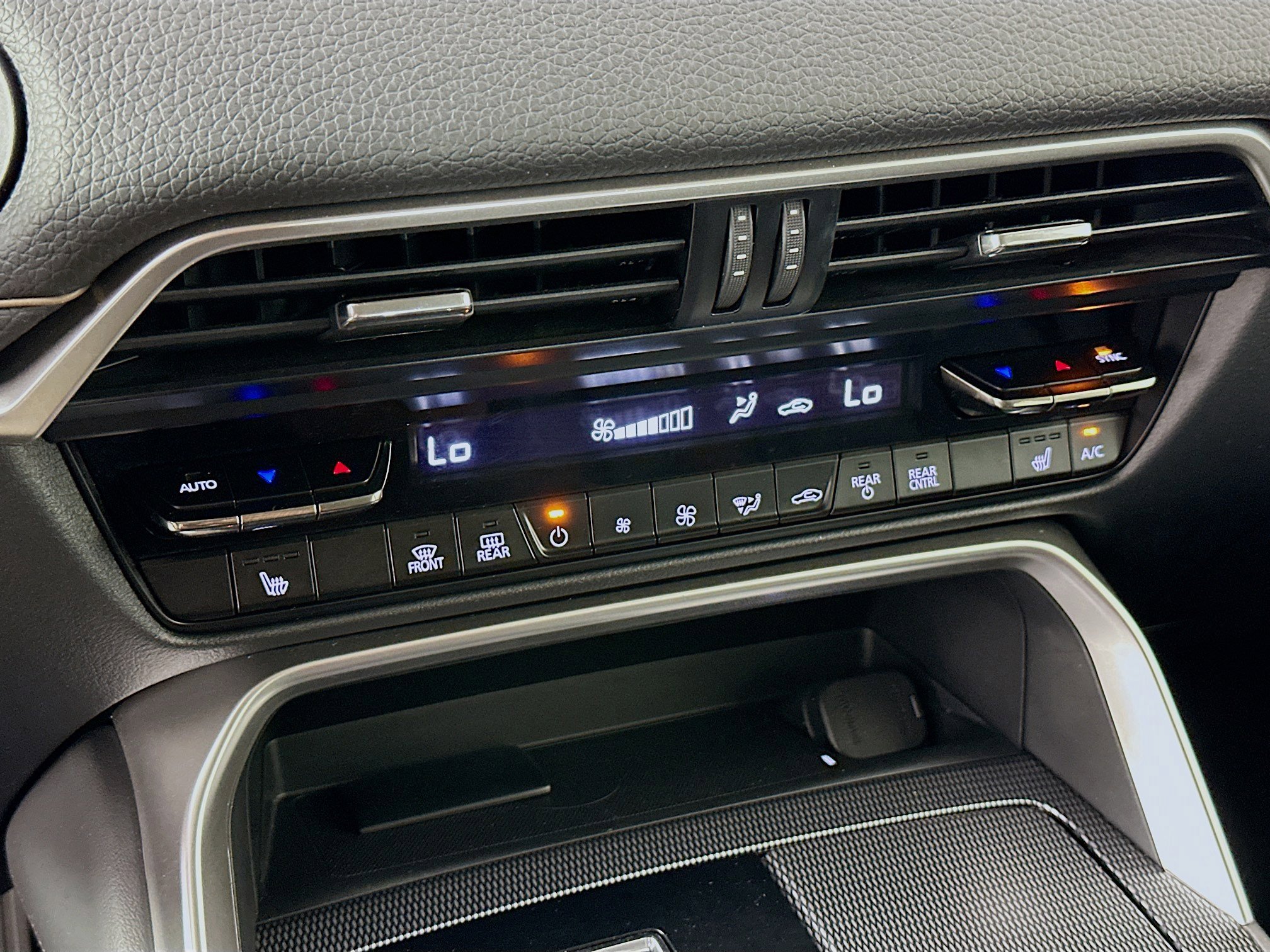 Used 2025 MAZDA CX-90 3.3 Turbo w/ Premium Sport Pkg image 23