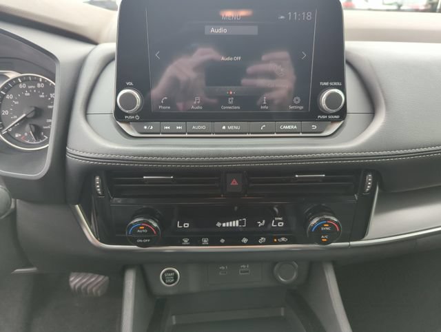 Certified 2021 Nissan Rogue SV FWD image 37