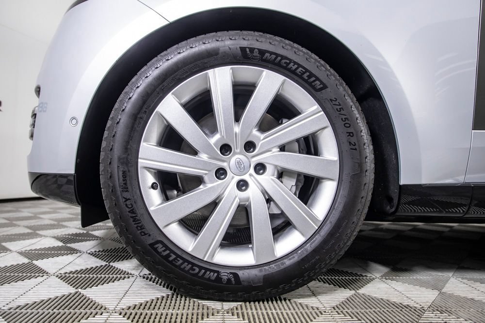 Used 2024 Land Rover Range Rover SE AWD/4WD image 35