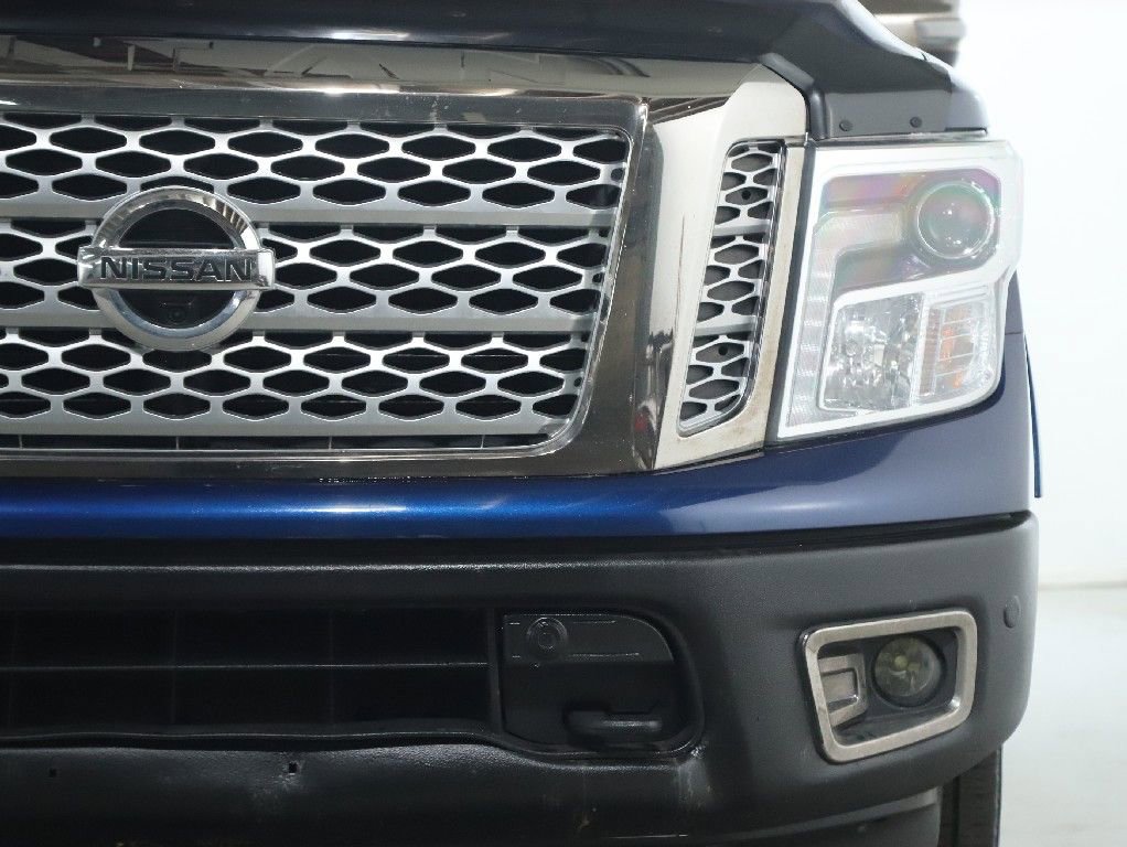 Used 2017 Nissan Titan Platinum Reserve image 7