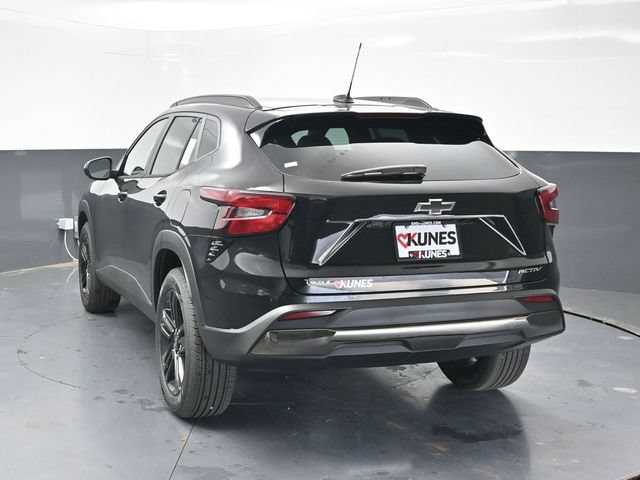 New 2026 Chevrolet Trax ACTIV w/ Driver Confidence Package FWD image 2