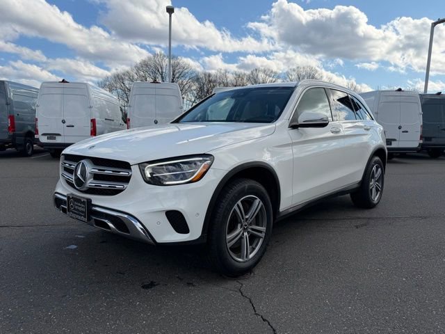 Used 2022 Mercedes-Benz GLC 300 4MATIC image 3
