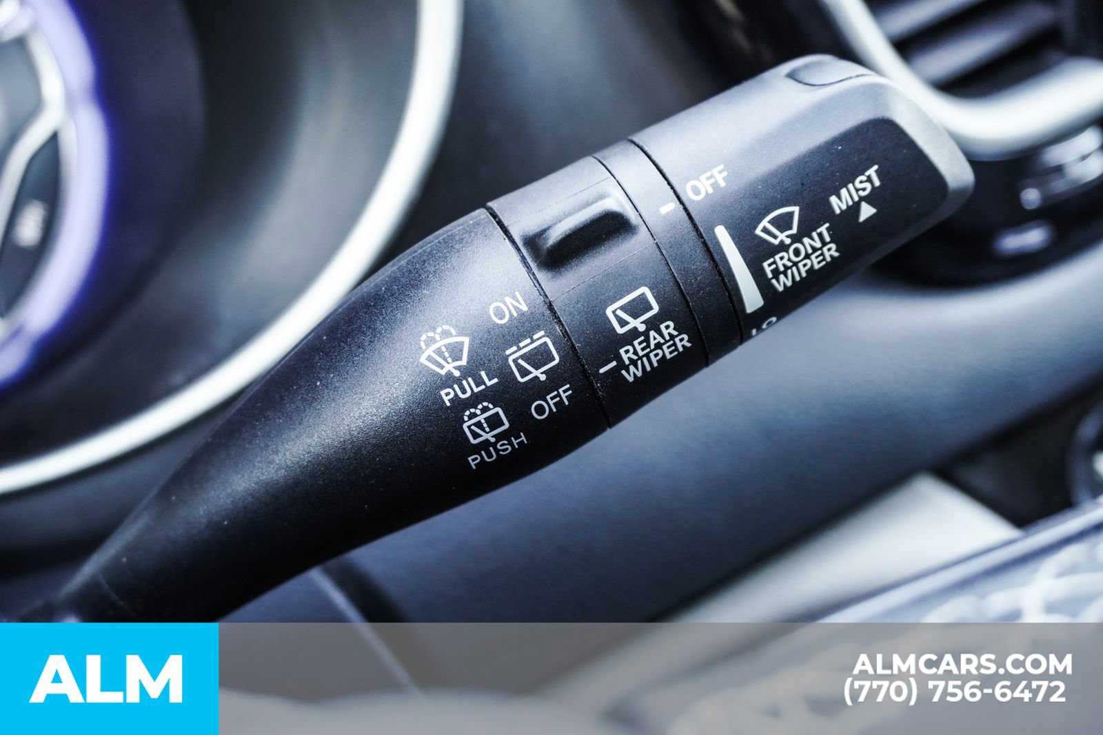 Used 2023 Chrysler Pacifica Touring-L image 35