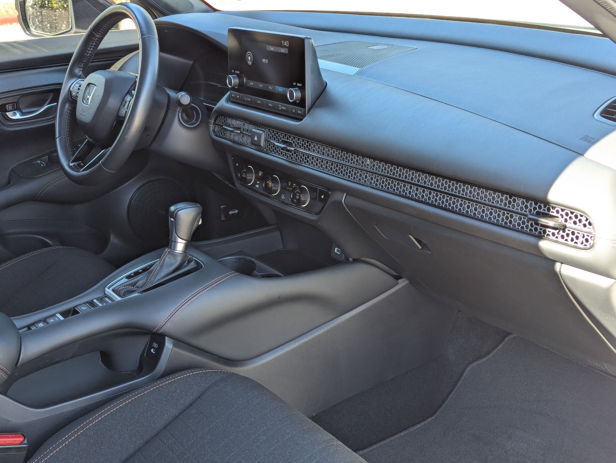 Used 2024 Honda HR-V Sport image 29