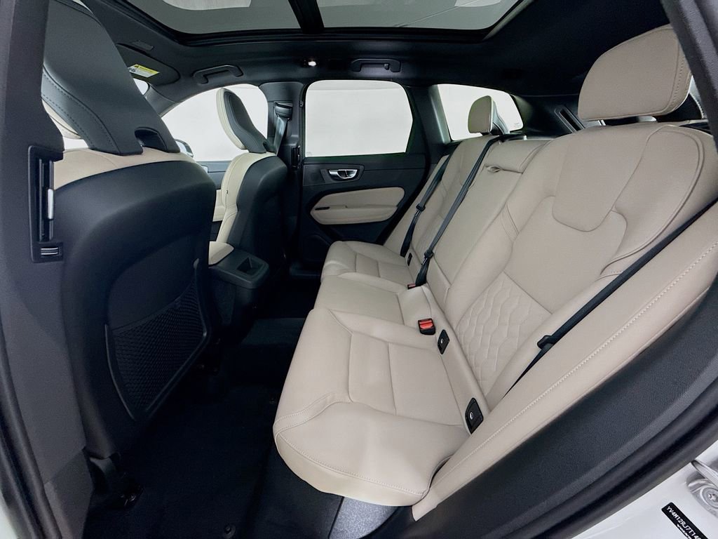 New 2026 Volvo XC60 B5 Core image 24