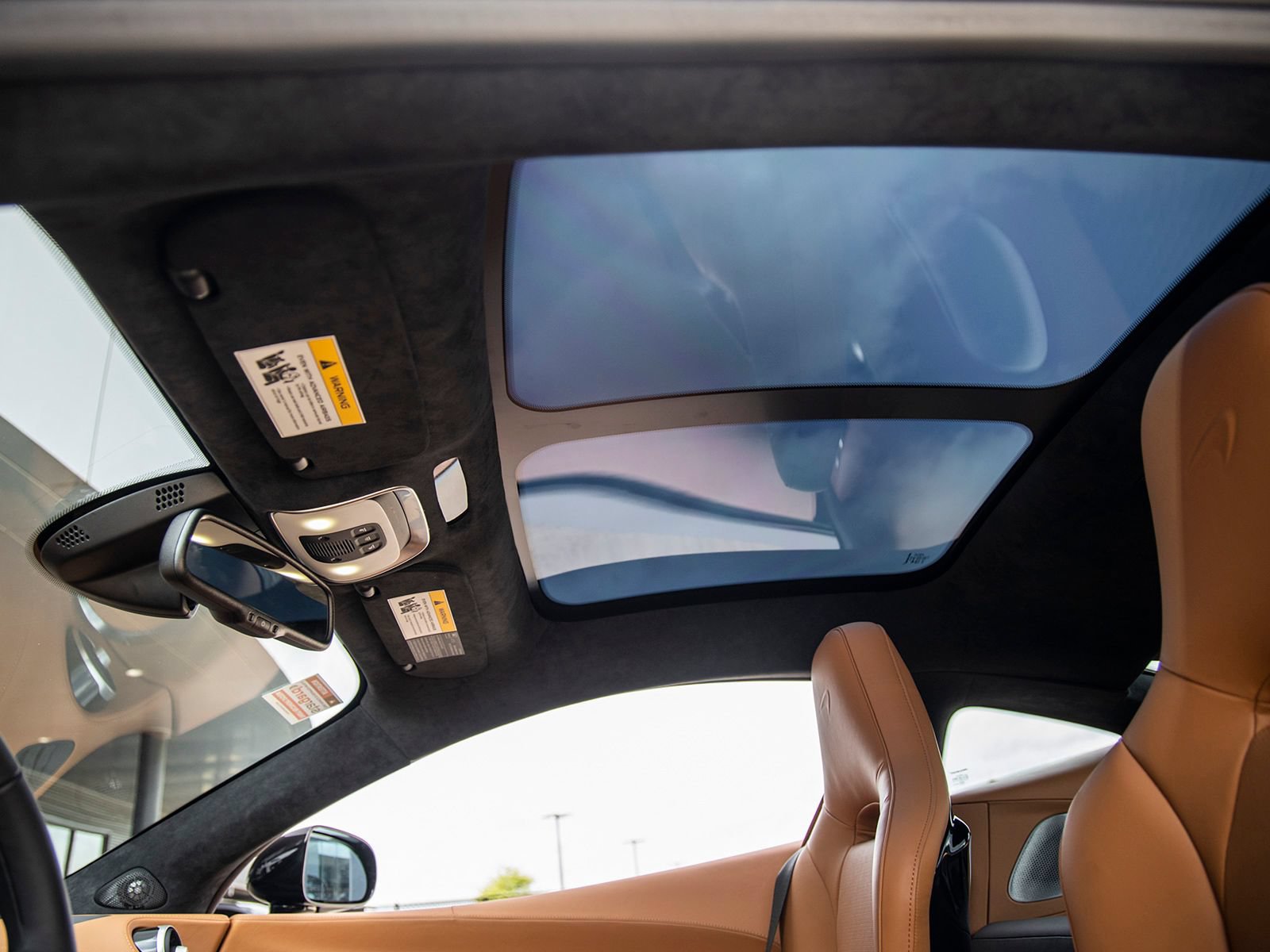 Used 2023 McLaren GT RWD image 23