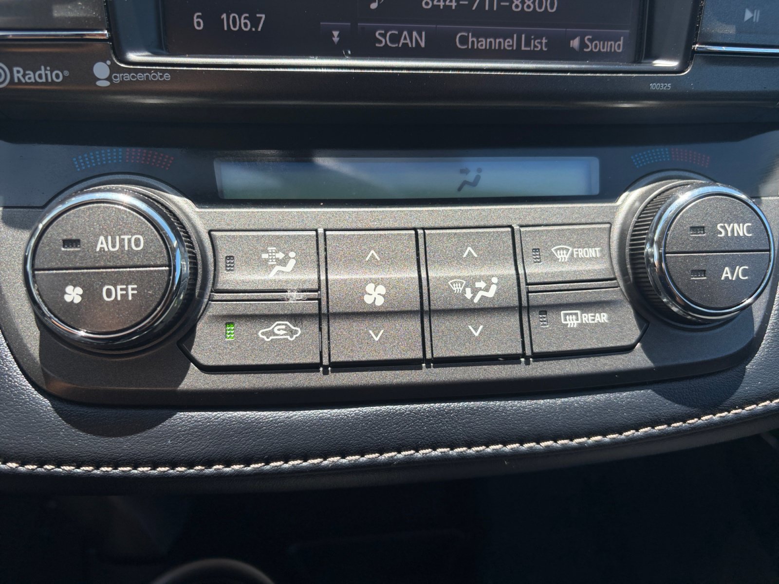 Used 2014 Toyota RAV4 XLE AWD/4WD image 24