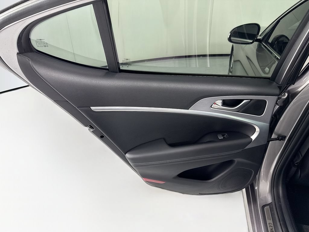Used 2022 Genesis G70 2.0T w/ Prestige Package RWD image 26