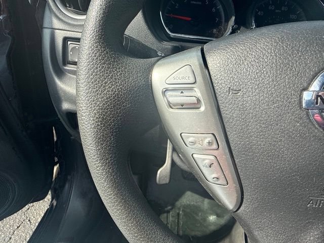 Used 2015 Nissan Versa SV FWD image 12